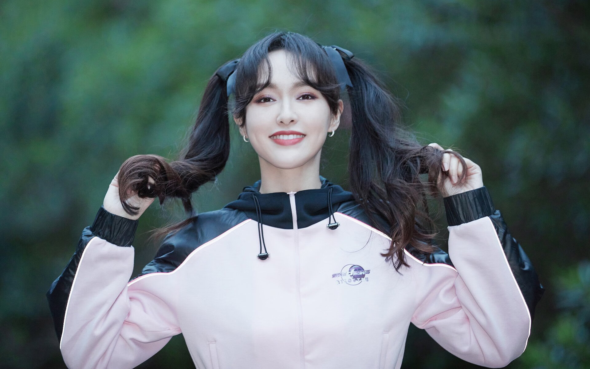 女子网球赛场新星崛起,国手表现抢眼,女子网球赛场新星崛起,国手表现抢眼吗